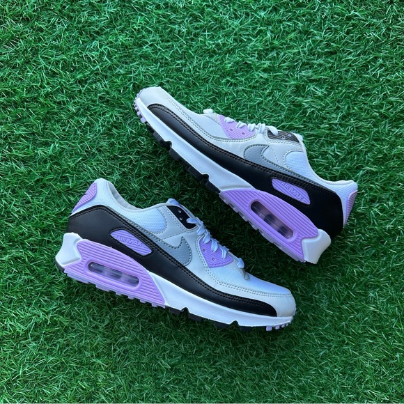 Nike Air Max 90 White / Cool Grey / Lilac - Picture 6 of 10